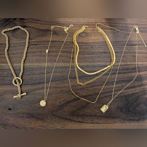 Elegant Gold Necklace Set